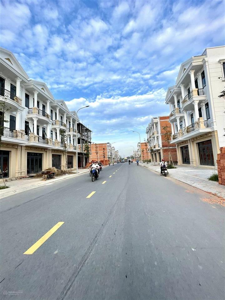 Bán nhà vip (5x23m) 1 trệt 2 lầu st, khu dân cư nguyễn trọng dân, phường 4, tx gò công