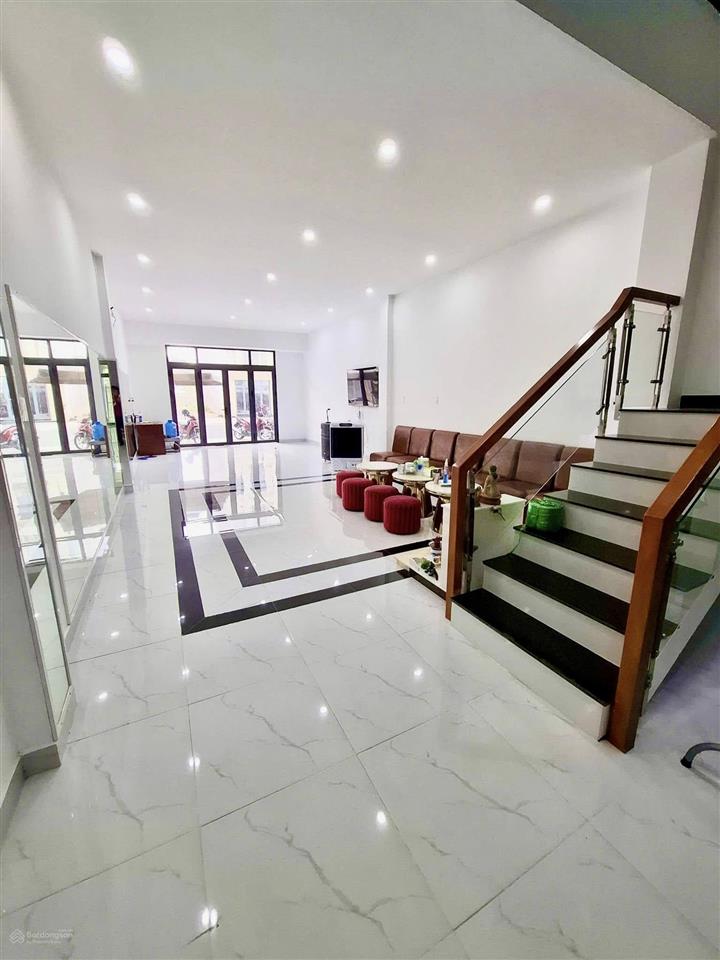 Bán nhà vip (5x23m) 1 trệt 2 lầu st, khu dân cư nguyễn trọng dân, phường 4, tx gò công