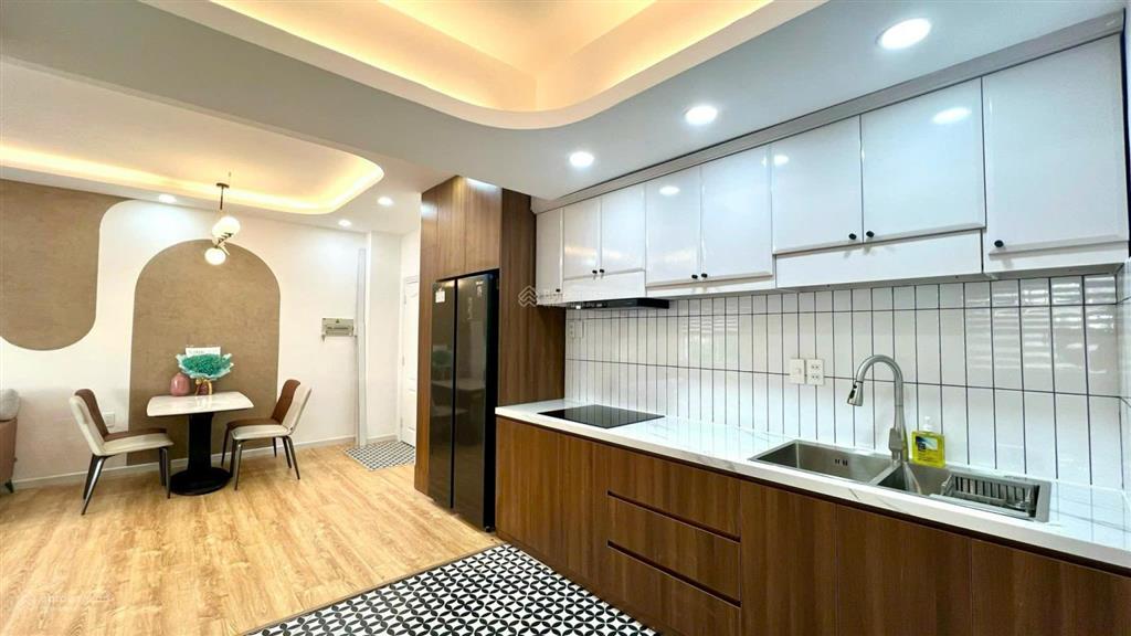 Bán gấp căn hộ sunshine city phú thuận q7  tphcm  dt 77m2 giá 4.5 tỷ . 0918 622 ***