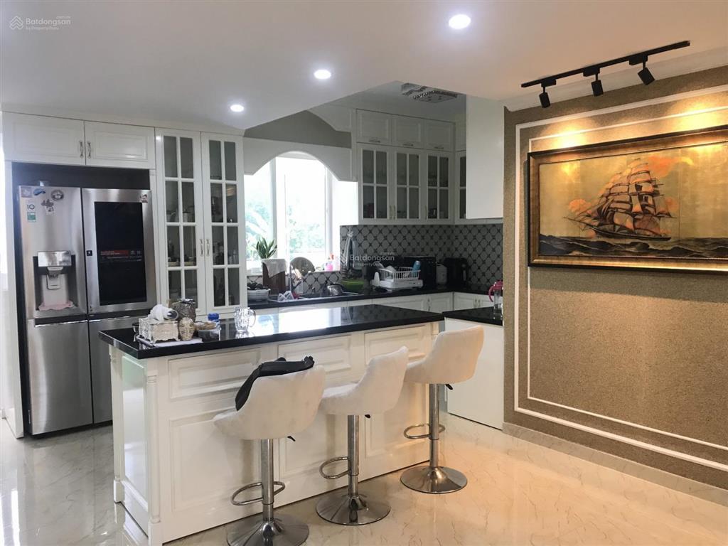 Bán căn hộ cao cấp mỹ khánh 2b phú mỹ hưng q7  dt 118m2, giá 9,5 tỷ.  0918 622 ***