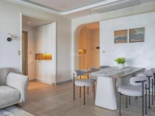 Bán gấp căn hộ cao cấp mỹ khánh phú mỹ hưng q7  dt 118m2 giá 9.1 tỷ còn thương lượng