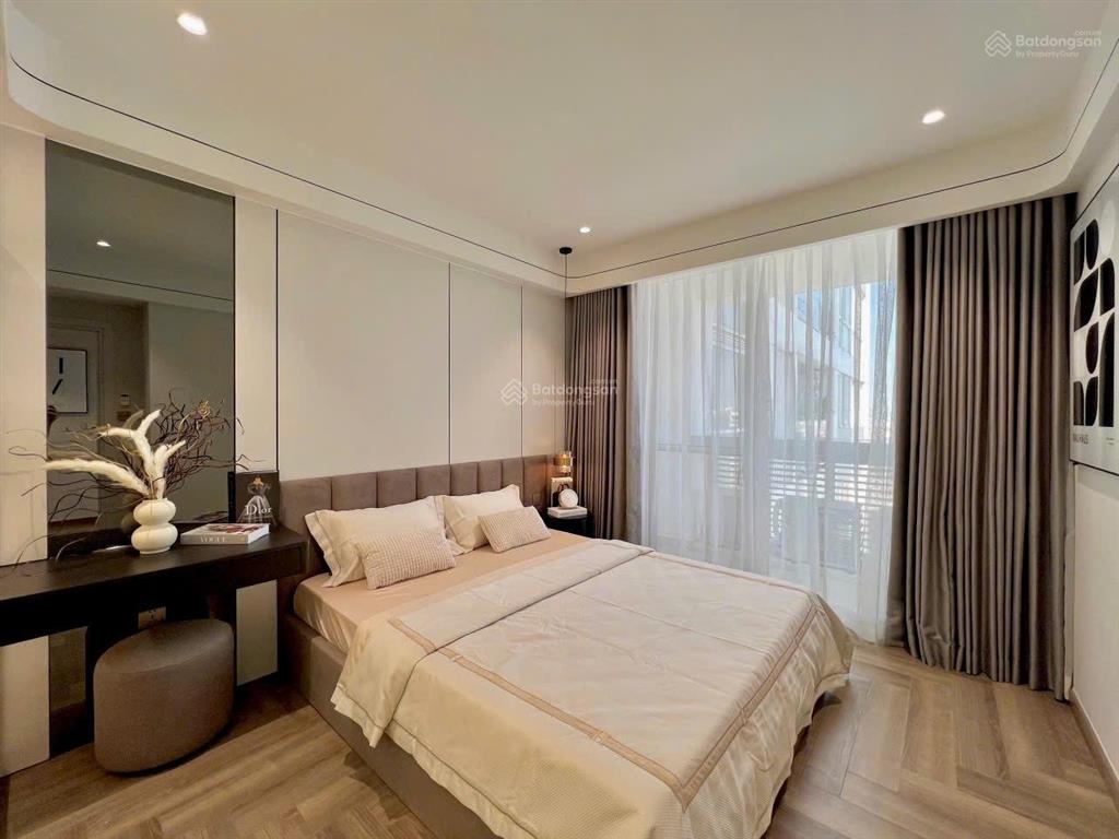 Cần tiền bán gấp căn hộ riverpark residence, pmh, dt 135m2, 3pn, full nt, giá 15.8tỷ,  0917 479 ***