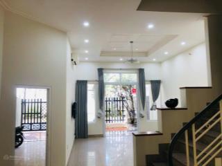 Bán gấp biệt thự tự xây nam thiên, dt 8*18m, 3 lầu, giá rẻ đường phạm thái bường, quận 7