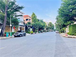 Biệt thự song lập mỹ hoàng  phú mỹ hưng bán giá tốt