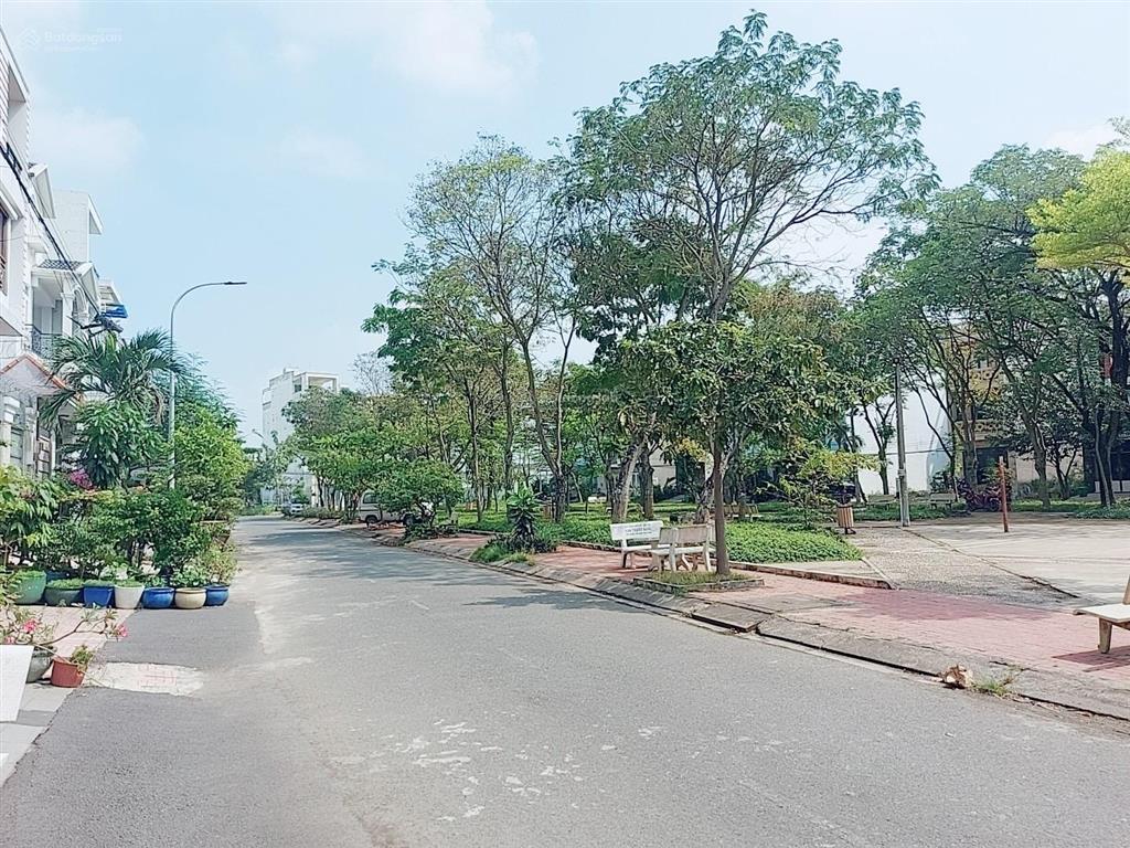 Cực hiếm! nhà đối diện cv ngang 6m kdc sát võ văn kiệt chỉ 110tr/m2 tiện làm vp cty!