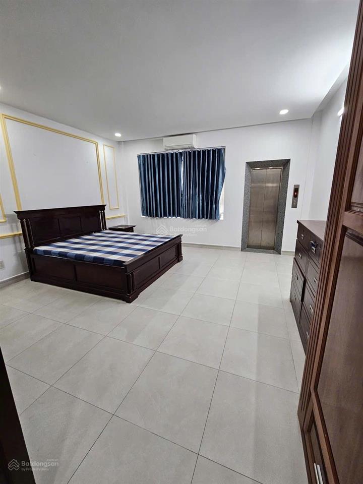 Siêu hiếm! nhà mt kdc phú lợi, 5x24, 4t thang máy xịn, gara oto, yên tĩnh, tặng full nội thất, 9.3t