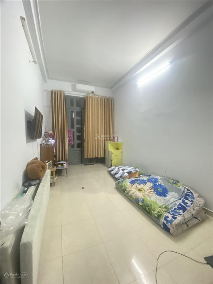 Nhanh mới kịp! nhà phú định q8 3 tầng  4pn 3wc  hẻm thông  51m2 chỉ 4.4 tỷ  xem ngay