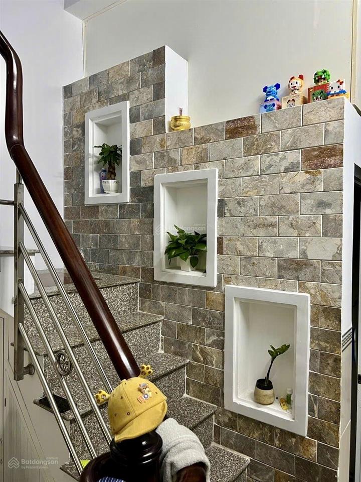 Nhanh mới kịp! nhà phú định q8 3 tầng  4pn 3wc  hẻm thông  51m2 chỉ 4.4 tỷ  xem ngay