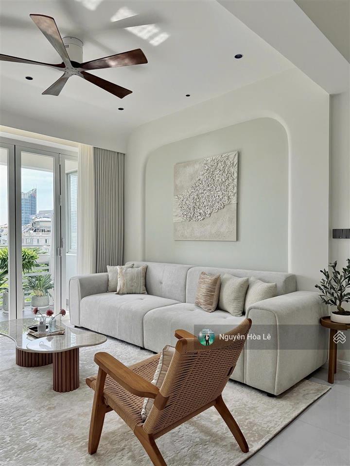 Bán căn hộ park view phú mỹ hưng căn góc. view công viên. dt 106.53m2