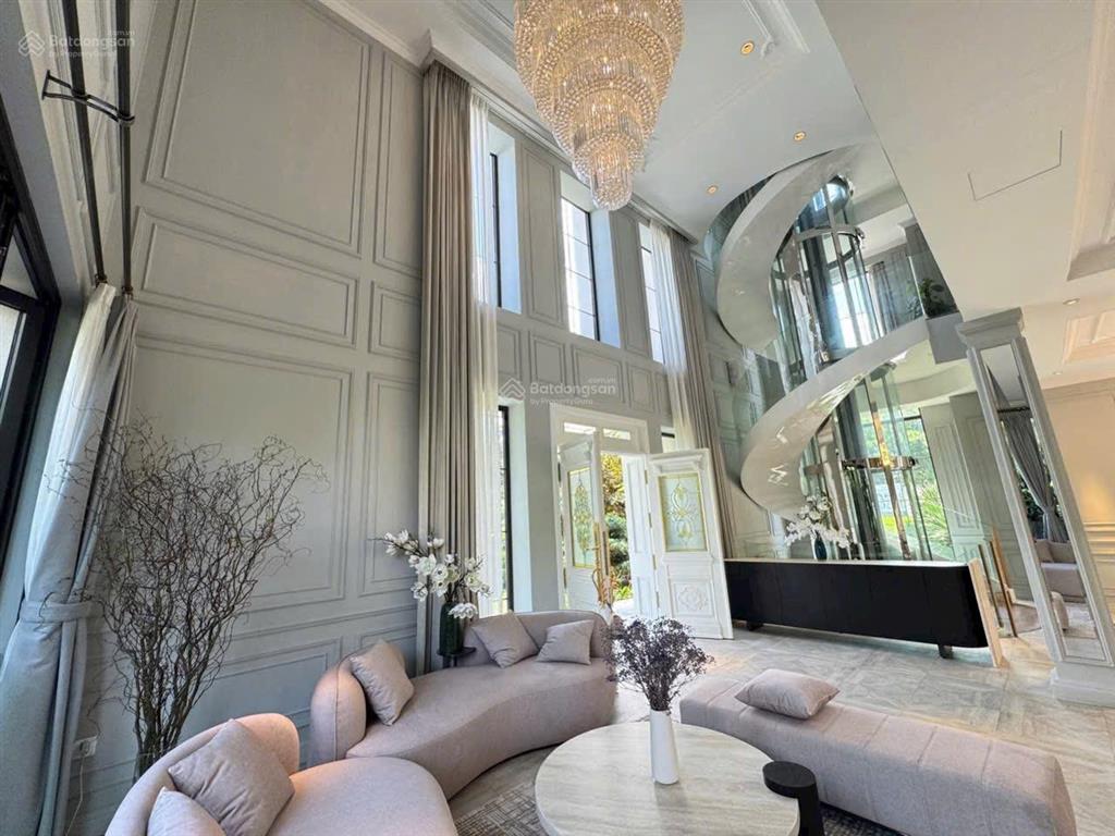 Bán biệt thự đơn lập nam thông 2 phú mỹ hưng | dt 370m2 | 3 mặt tiền | giá 165 tỷ