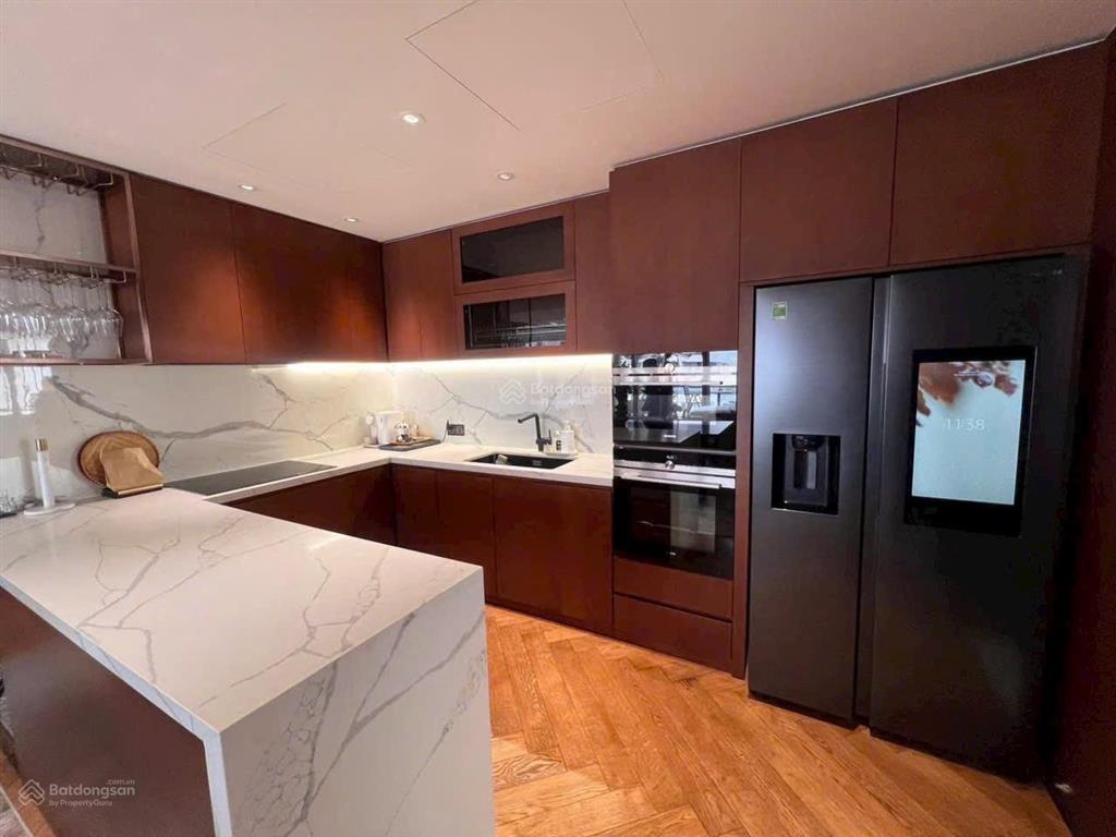 Bán căn hộ cao cấp garden plaza 1 phú mỹ hưng | 148m | view kênh đào | lầu 8