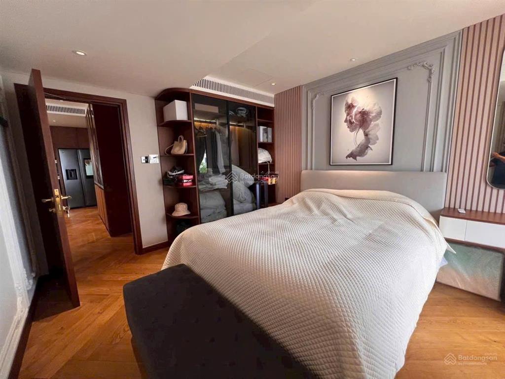 Bán căn hộ cao cấp garden plaza 1 phú mỹ hưng | 148m | view kênh đào | lầu 8