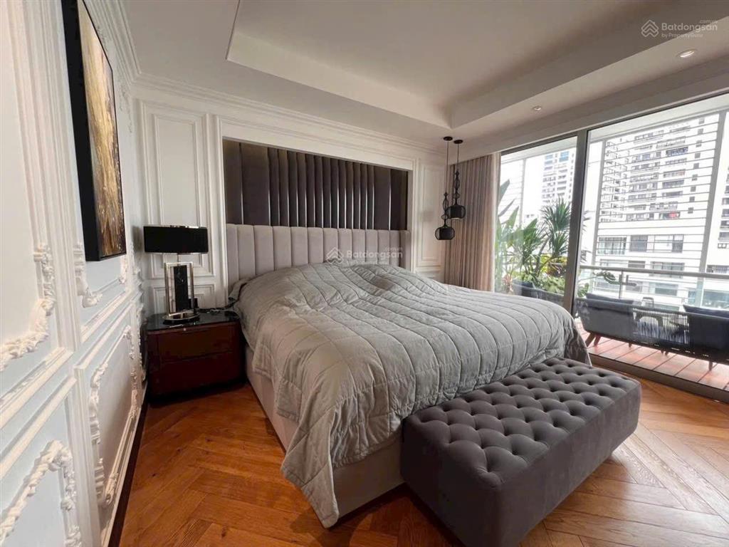 Bán căn hộ cao cấp garden plaza 1 phú mỹ hưng | 148m | view kênh đào | lầu 8