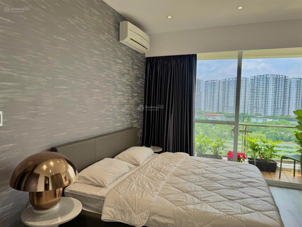 Bán căn hộ mỹ khánh, phú mỹ hưng, 118m2, căn góc view thoáng, giá 9 tỷ.  0906 772 *** mai thao