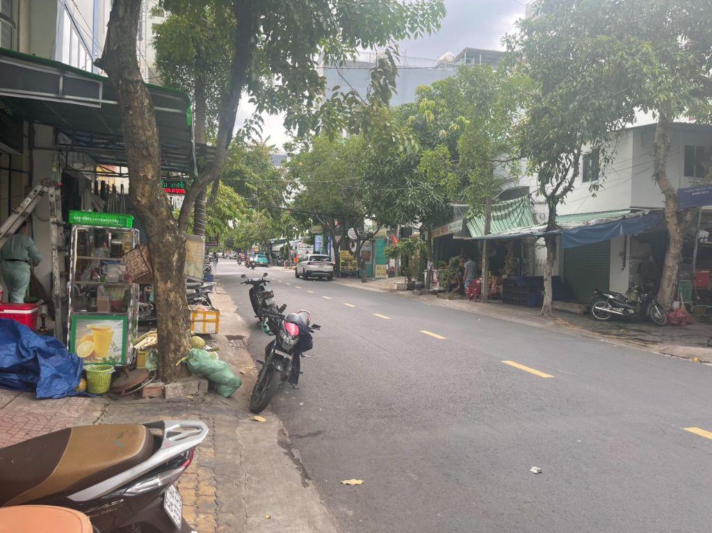 Đất Trống 4,3x19,5m Đường 79 Phường Tân Quy Q7. giá TL