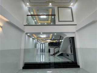 Bán nhà tại lê văn lương phước kiển full nội thất 2 lầu sân thượng 5 x 18m sổ riêng ht bank