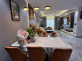 Bán gấp căn hộ green view nhà đẹp 3pn,2wc giá 8tỷ6  0914 266 *** em liễu