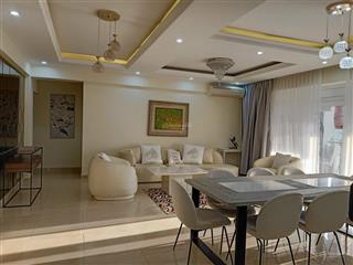 Bán ch mỹ phát 130m,3pn,2wc full nội thất, có sổ có ô xe. 1 sàn 2 căn giá tốt.  0914 266 ***.