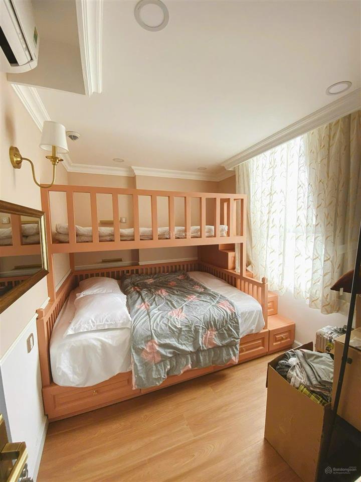 Bán gấp căn hộ duplex mone quận 7, 2pn  1wc full nội thất