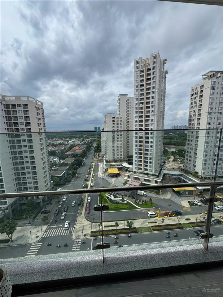 Bán căn hộ the antonia 108m2  3pn, full nội thất. chào giá 13,6 tỷ.  ms kim  0768 739 ***