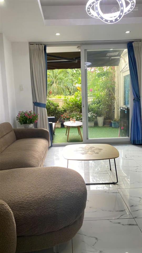 Bán căn sân vườn 110m2, 2pn 2wc view công viên, giá 5,2 tỷ 0909 664 ***