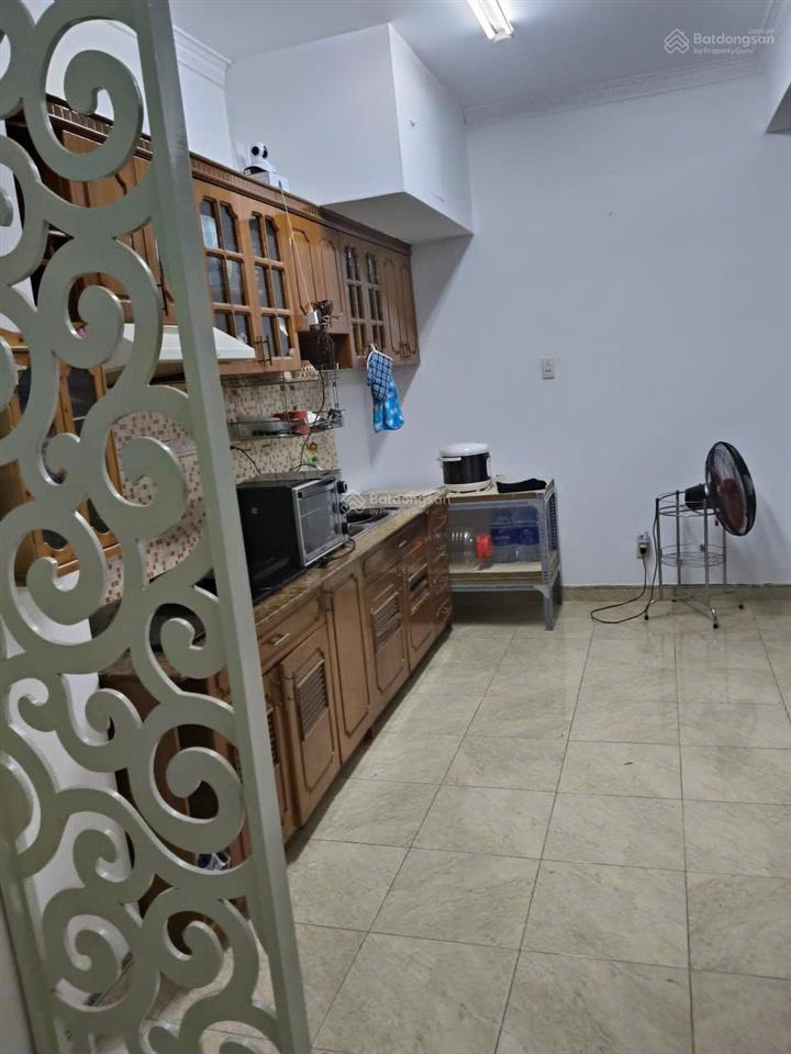 Bán hưng vượng 2, dt 71m2, 2pn 2wc giá 4tỷ750 sổ hồng đầy đủ  0909 664 ***