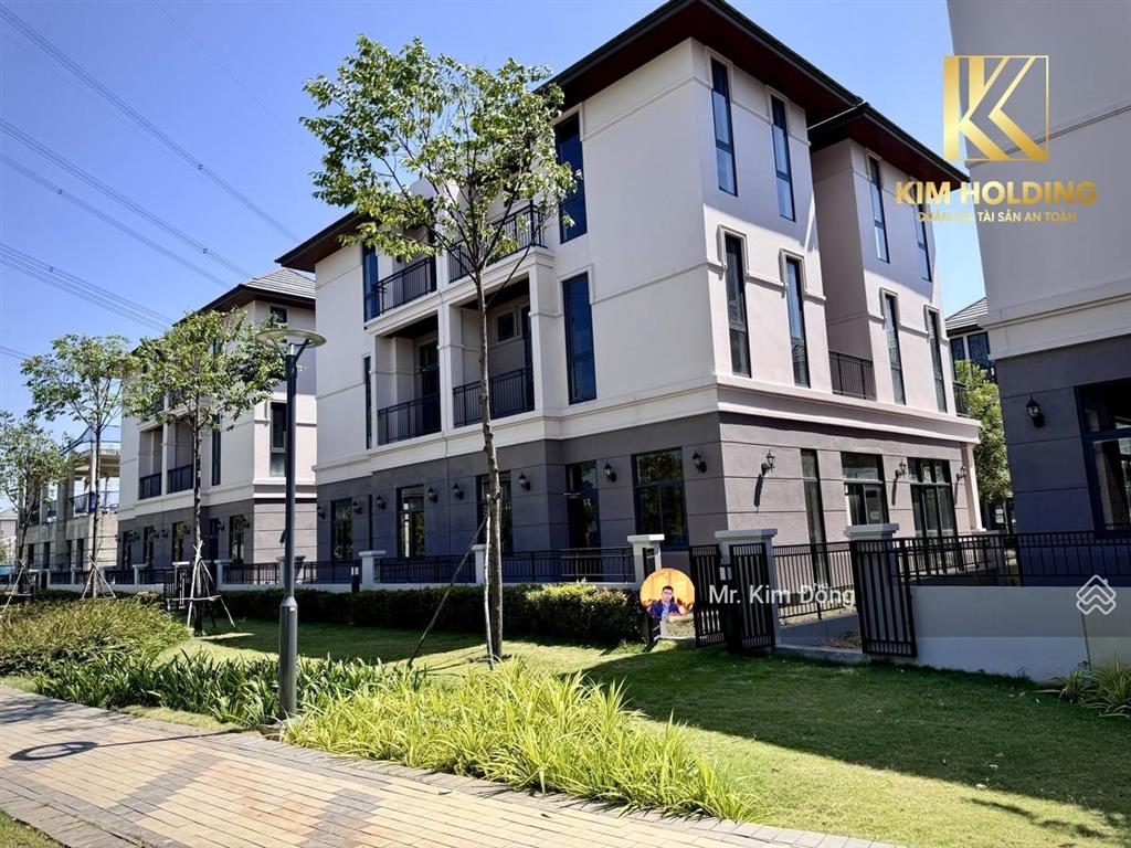 1 căn song lập 162m2 view công viên, bàn giao hoàn thiện ở ngay, giá tốt nhất năm 2025