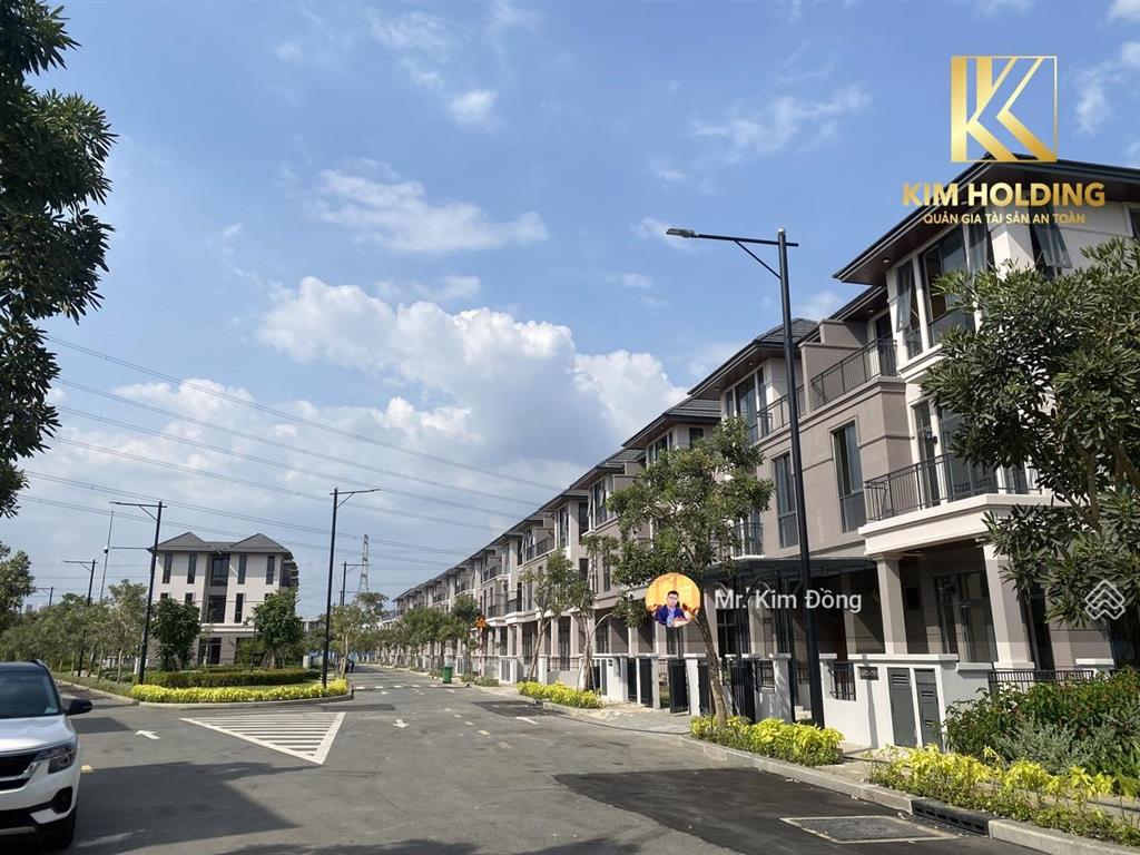 1 căn song lập 162m2 view công viên, bàn giao hoàn thiện ở ngay, giá tốt nhất năm 2025