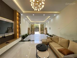 Hot nhà kdc phú mỹ quận 7 đường 20m  dt 90m2  thang máy  4 tầng  full nội thất  giá 14 tỷ