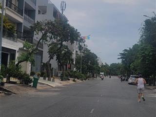 Chính chủ bán nhà kdc phú mỹ đường 30m kề phú mỹ hưng quận 7dt 90m2tk 4 tầnggiá nhỉnh 13 tỷ