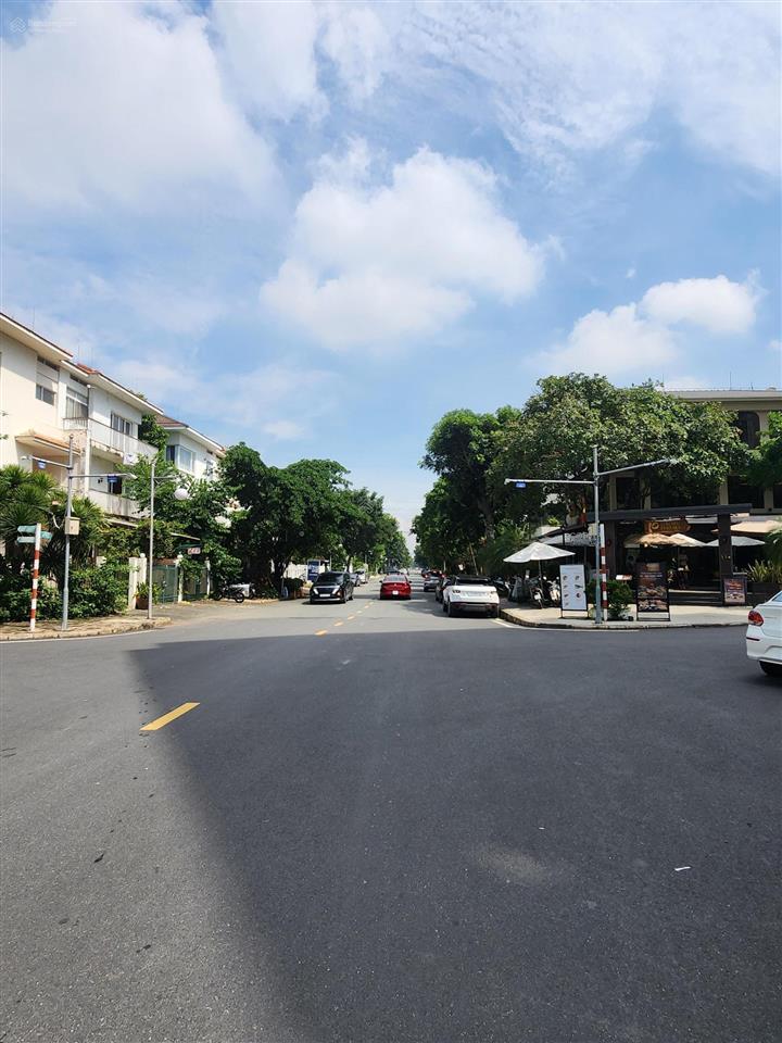 Siêu phẩm mặt tiền nguyễn văn linh quận 7  dt 8 x 18m  tk 8 tầng  thang máy  nhỉnh 40 tỷ
