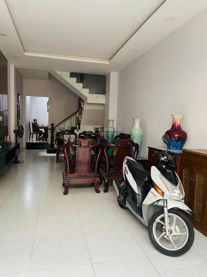 Nhà mặt tiền đường số tân quy rộng 14m quận 7  dt 72m  tk 4 tầng  4pn  đủ nội thất giá 16,5 tỷ