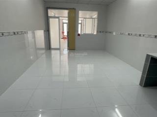 Nhà hẻm xe hơi ngủ trong nhà, 4x20m, đường phạm hùng  c4, 3,5 tỷ