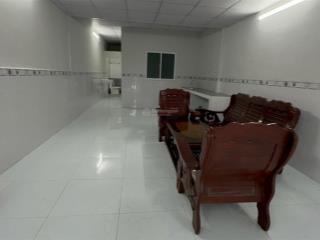 Nhà xe hơi ngủ trong nhà, diện tích 4x20m, đường phạm hùng  c4  giá chỉ 3,5 tỷ