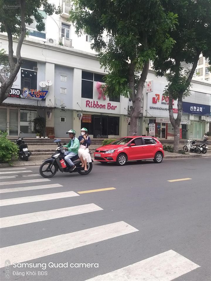 Bán shop 180m2. trệt lầu 7.2x 12m. 28 tỷ.hđt 110tr/t đường phạm văn nghị, pmh, q7.  0961 830 ***