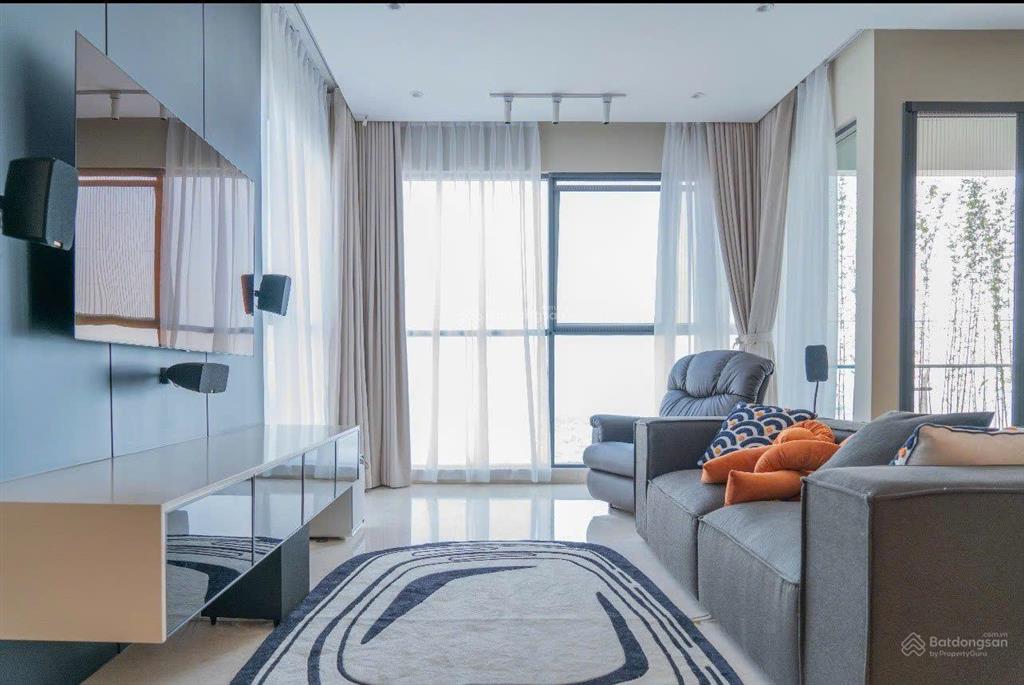 Căn hộ thang máy riêng tại q2 thảo điền, giá thuê cao