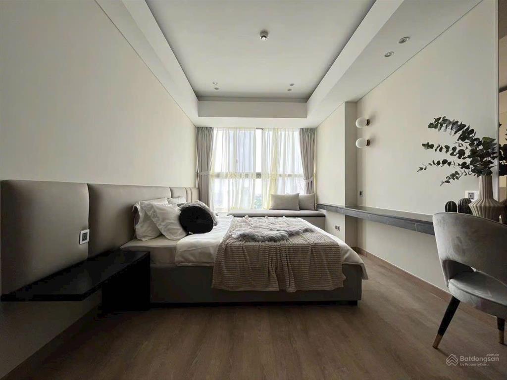 Cần cho thuê nhanh căn hộ cao cấp cardinal court, pmh, q7 nhà đẹp, mới 100%.  0917 300 *** em hằng