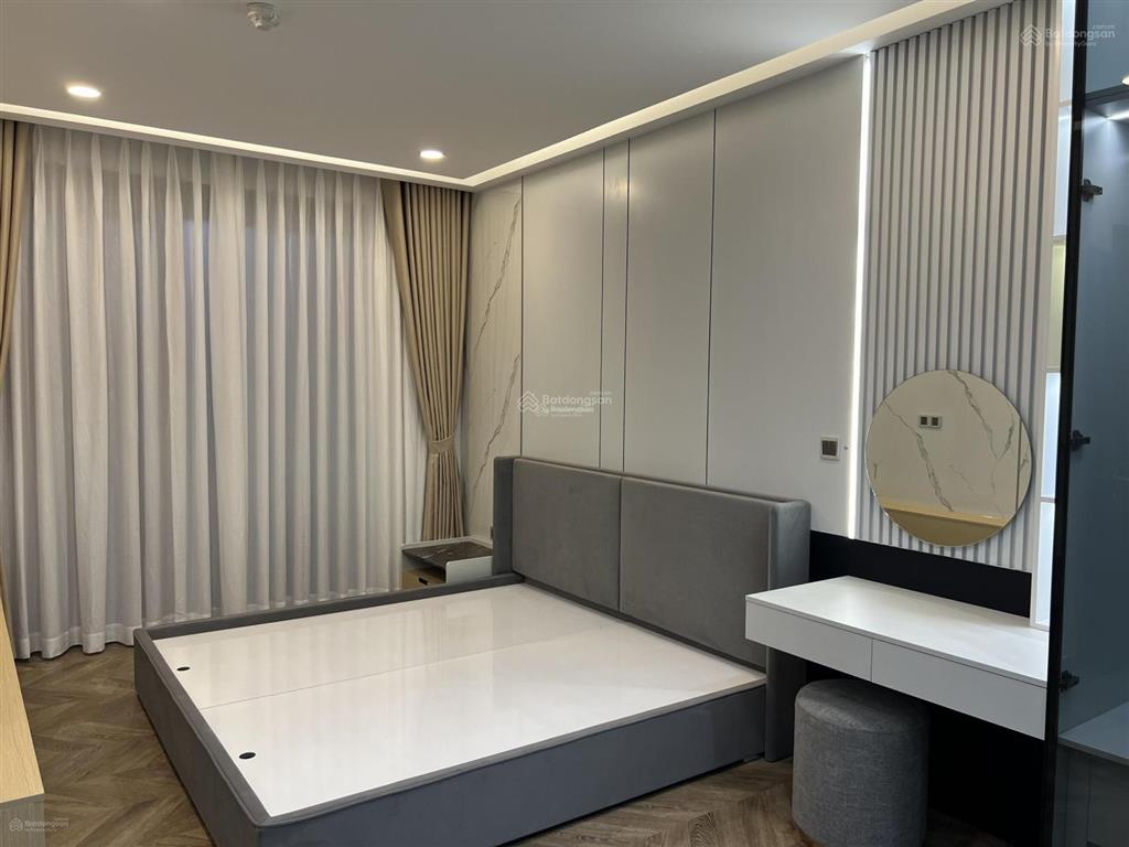 Cần cho thuê nhanh căn hộ star hill, pmh, q7 nhà đẹp, giá tốt.  0917 300 *** em hằng