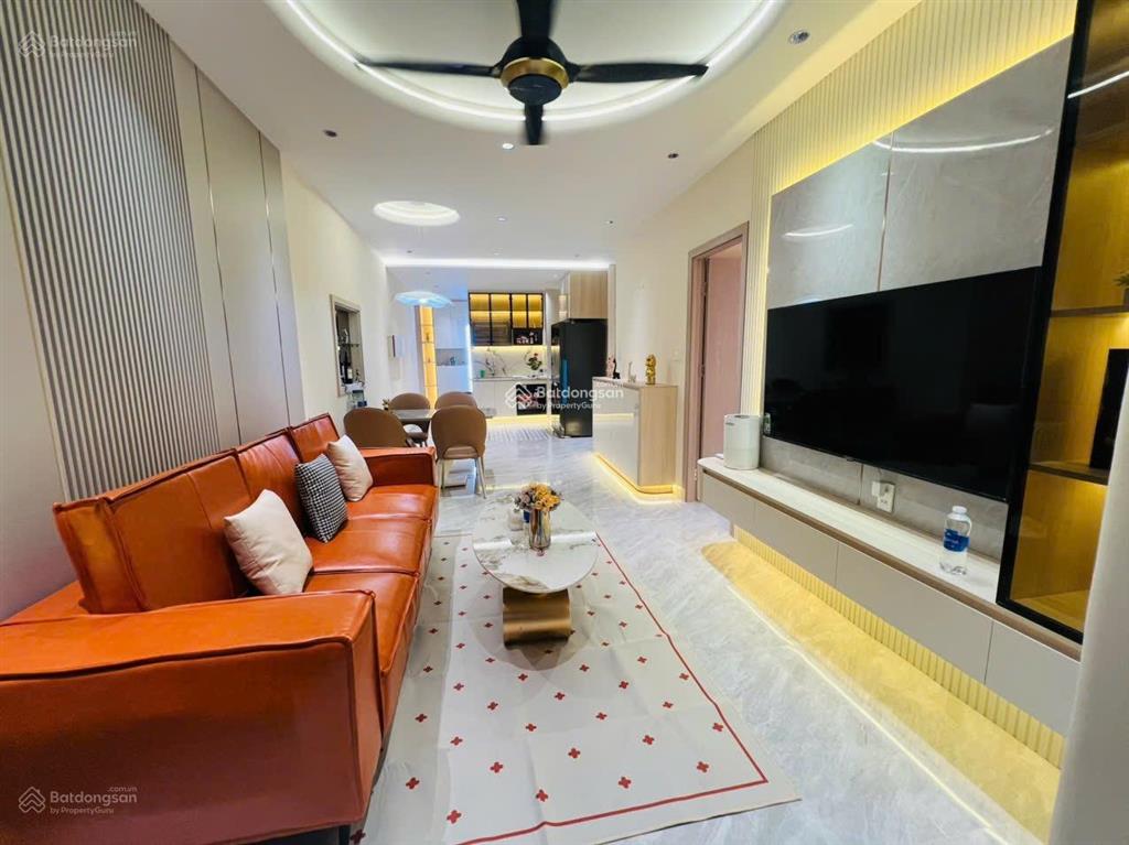 Cần bán nhanh căn hộ sky garden, pmh, q7 nhà đẹp, mới 100%, xem là thích.  0917 300 *** em hằng