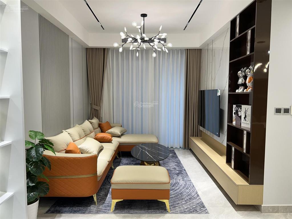 Cần bán nhanh căn hộ sky garden ii, pmh, q7 nhà đẹp, giá siêu rẻ. 0917 300 *** em hằng