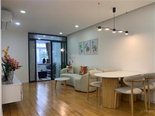 Cần bán căn góc sky garden, pmh, q7 nhà đẹp, mới, giá rẻ nhất thị trường.  0917 300 *** em hằng
