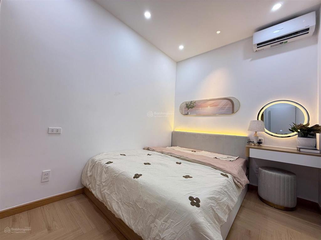 Cần cho thuê nhanh căn hộ riverside residence, pmh, q7 nhà đẹp, căn góc thoáng mát.  0917 300 ***