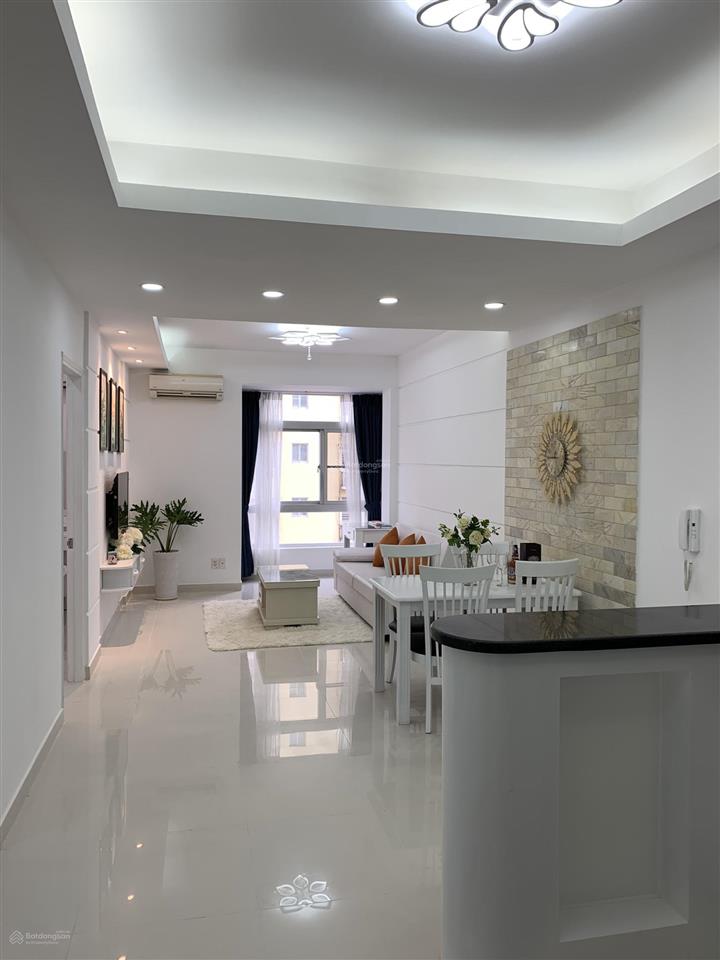Cần bán nhanh căn hộ sky garden  pmh  q7 giá siêu rẻ.  0917 300 *** em hằng