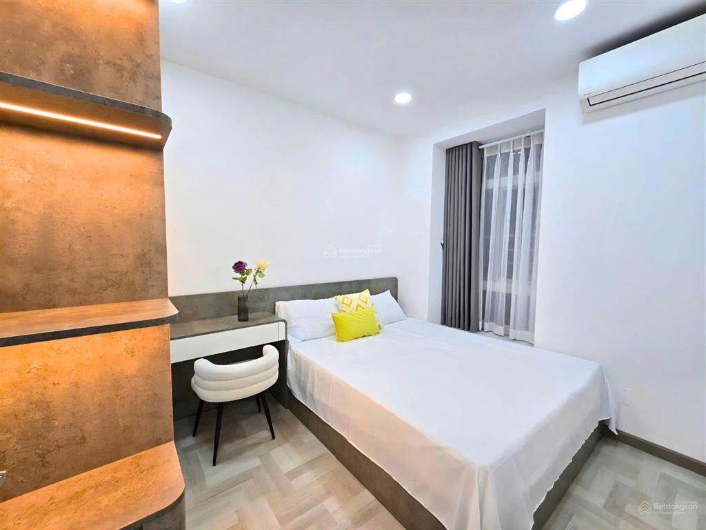 Cần tiền bán gấp căn hộ sky garden, pmh, q7 giá rẻ, nhà đẹp lung linh.  0917 300 ***