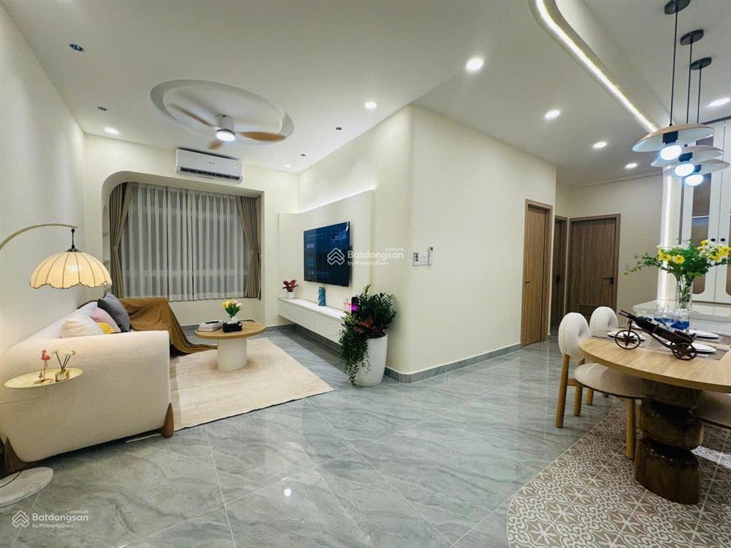 Cần bán căn hộ sky garden  pmh  q7 nhà đẹp, mới 100%, có sẵn hđt 29tr/tháng.  0917 300 ***