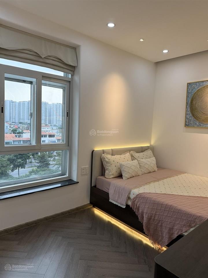 Cần bán căn hộ sky garden 2, pmh, q7 nhà đẹp, mới 100%, nội thất cao cấp.  0917 300 ***