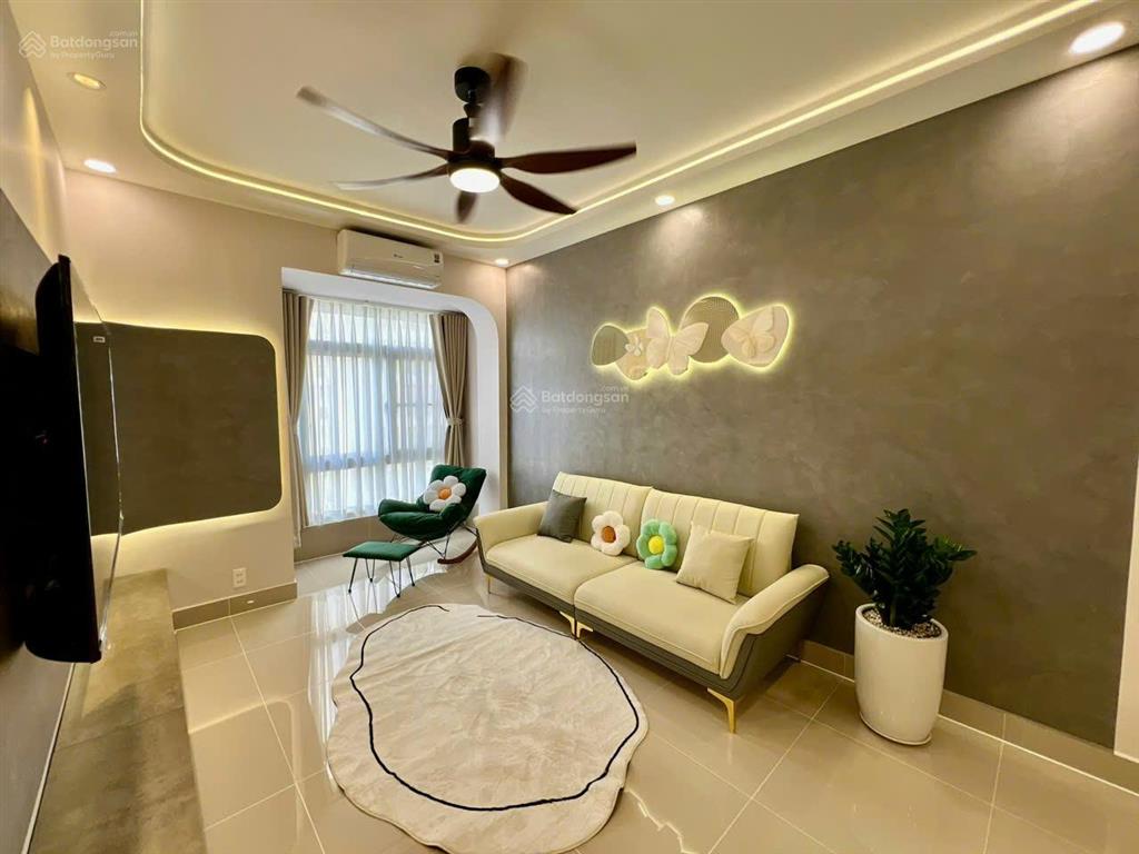 Cần cho thuê nhanh căn hộ sky garden  pmh  q7 nhà đẹp, giá rẻ.  0917 300 ***
