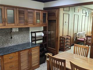 Cần bán gấp căn hộ hoàng anh 2, quận 7 3pn 3wc, nhà đẹp, dt 115m2, giá 4,5tỷ.  0902 597 *** hoa