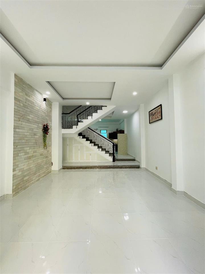 Bán nhà mặt phố 5x18m tại đường d1, phú mỹ, quận 7, tp.hcm, giá cực chất chỉ với 15 tỷ, 90m2