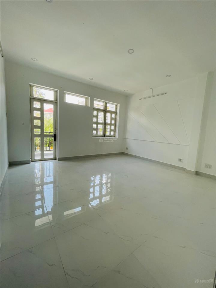 Bán nhà mặt phố 5x18m tại đường d1, phú mỹ, quận 7, tp.hcm, giá cực chất chỉ với 15 tỷ, 90m2